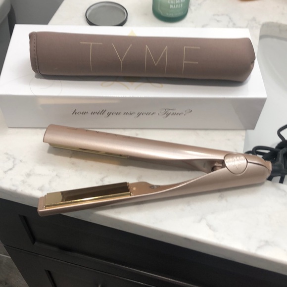 Tyme hair styler